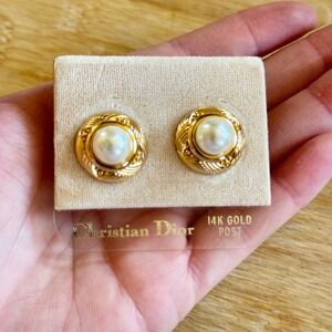 Christian Dior Pearl Earrings VTG Dome Cabochon Iconic Regal 14k Gold Post